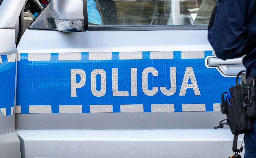 KPP w Pabianicach: Nietrzeźwy kierowca zasnął na ulicy, miał 3,8 promila