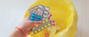 Gdzie oddać przeterminowane leki i zużyte baterie – lista punktów w Konstantynowie Łódzkim