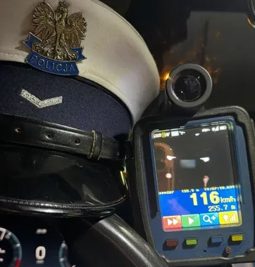 127 wykroczeń w jeden dzień. Wśród kierujących osoby z zakazami