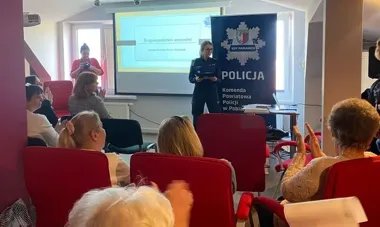 Seniorzy z Konstantynowa Łódzkiego usłyszeli, jak działają oszuści pod legendą