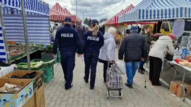 Tłok, pośpiech i jedna chwila - Pabianice ostrzegają przed kieszonkowcami