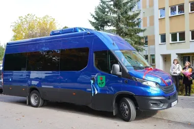 Nowy samochód dla ŚDS w Ksawerowie. Ułatwi terapię i wyjazdy
