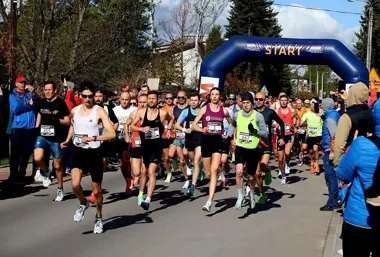 Ponad 600 biegaczy na trasie. Ksawerowska piątka przyciągnęła tłumy