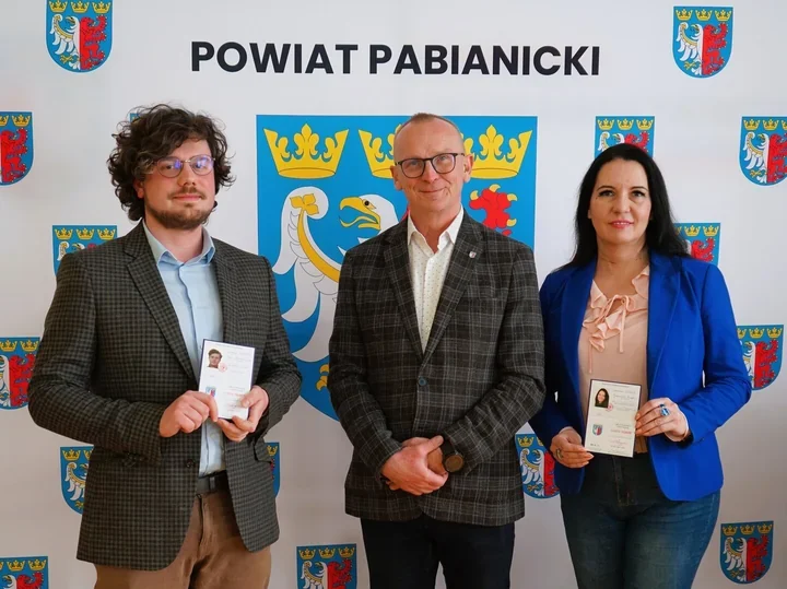 Nowi społeczni opiekunowie zabytków – powiat Pabianicki zyska strażników pamięci